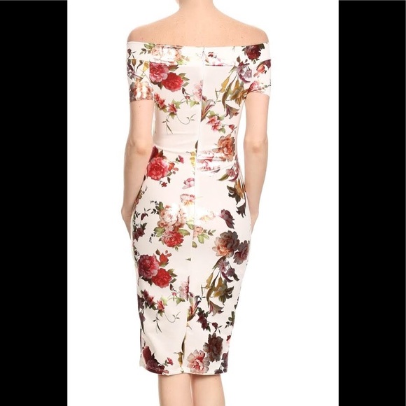 Floral Print 3D Dress - Picture 2 of 3